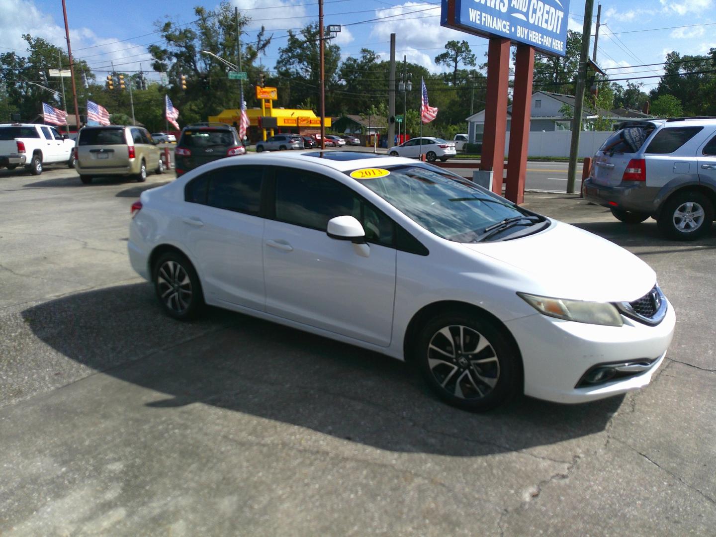 2013 WHITE HONDA CIVIC EX-L (19XFB2F94DE) , located at 1200 Cassat Avenue, Jacksonville, FL, 32205, (904) 695-1885, 30.302404, -81.731033 - Photo#2